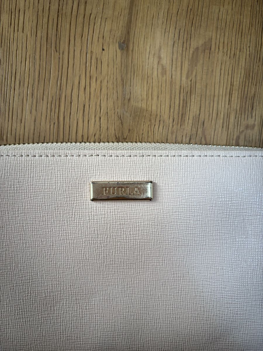 Furla Portamonete: Furla Portemonnaie – Usato da Männedorf venduto da giu_wm6d 2