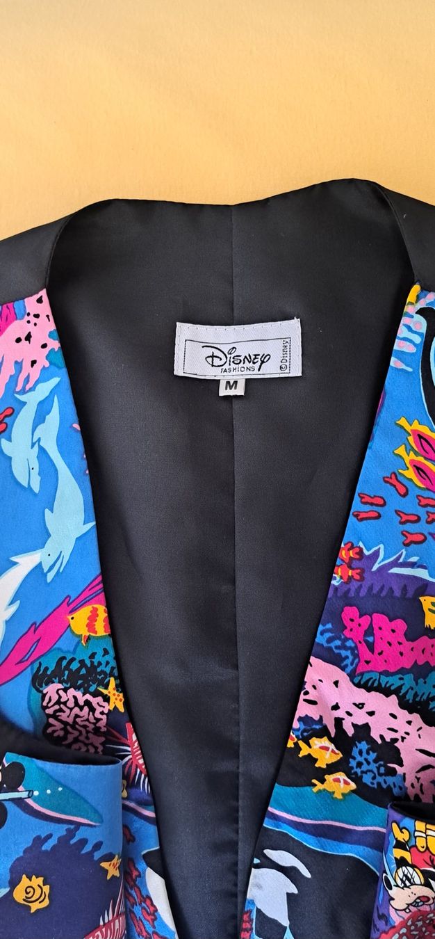Disney Gilets & Westen: Gilet "Disney" - NEUF" Taille M – Neu und originalverpackt aus Meyrin von gazon02 1