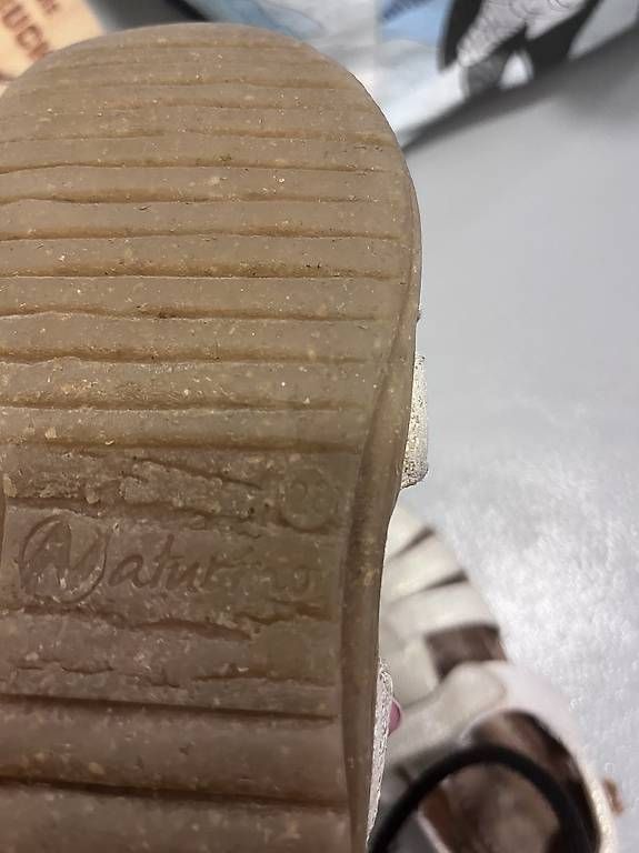Scarpe per ragazzi: Naturino Gr 28 – Usato da Ruswil venduto da Pinkgirl_11 2