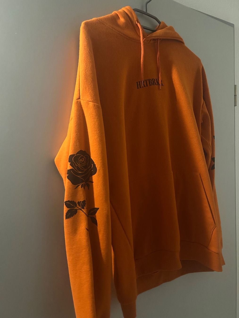 Maglioni & Felpe: YourTurn Hoodie – Usato da Oberurnen venduto da simgug 1