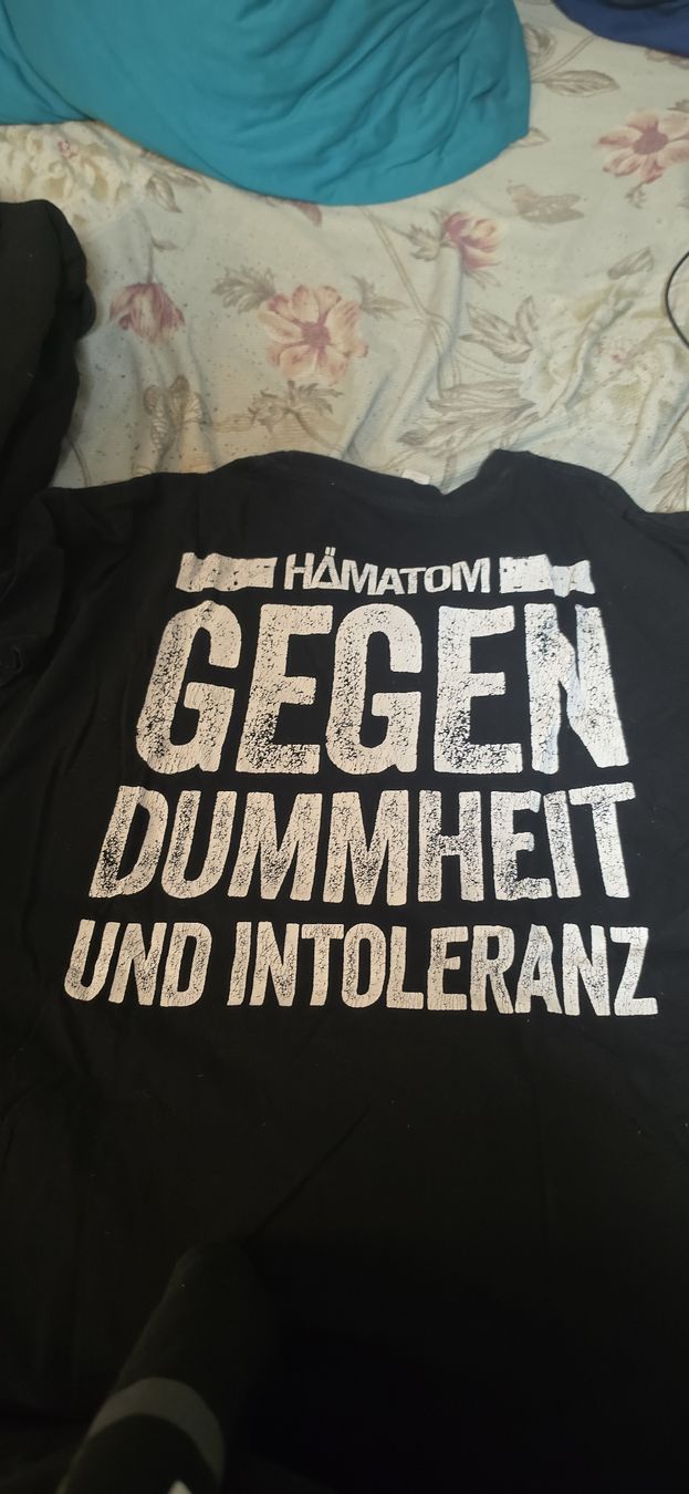 Lotti di vestiti: 3x Hoody 2x Shirts / Hämatom / Gr.XL – Nuovo (secondo la descrizione) da Zürich venduto da Daniela51 6
