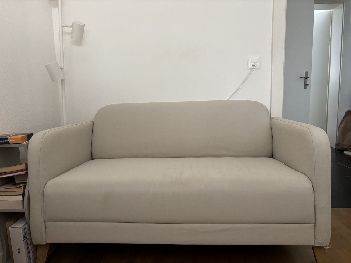Divani: Modern Beige Sofa - Great Condition – Usato da Zürich venduto da yan_c9vv