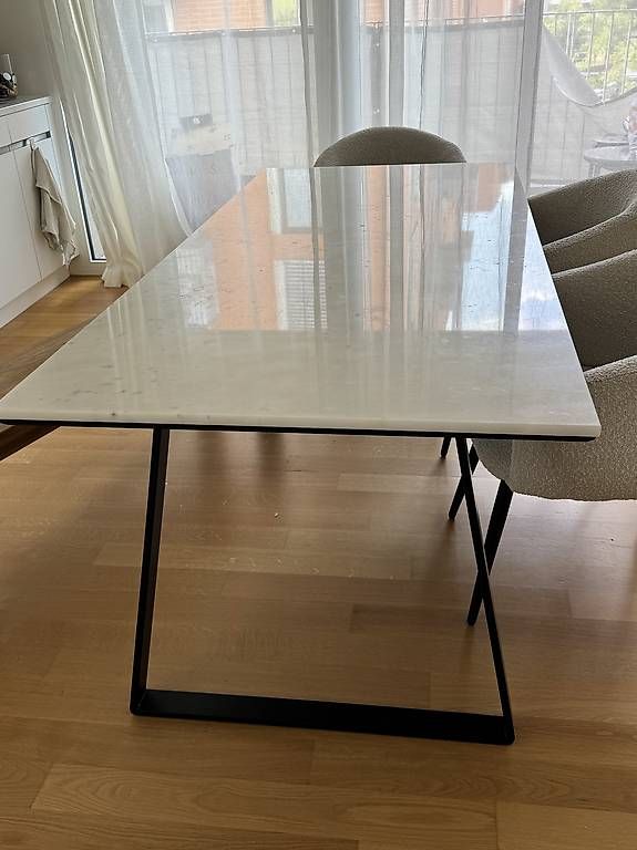 Tische: Marmor Esstisch – Gebraucht aus Wädenswil von Pearl7792 3