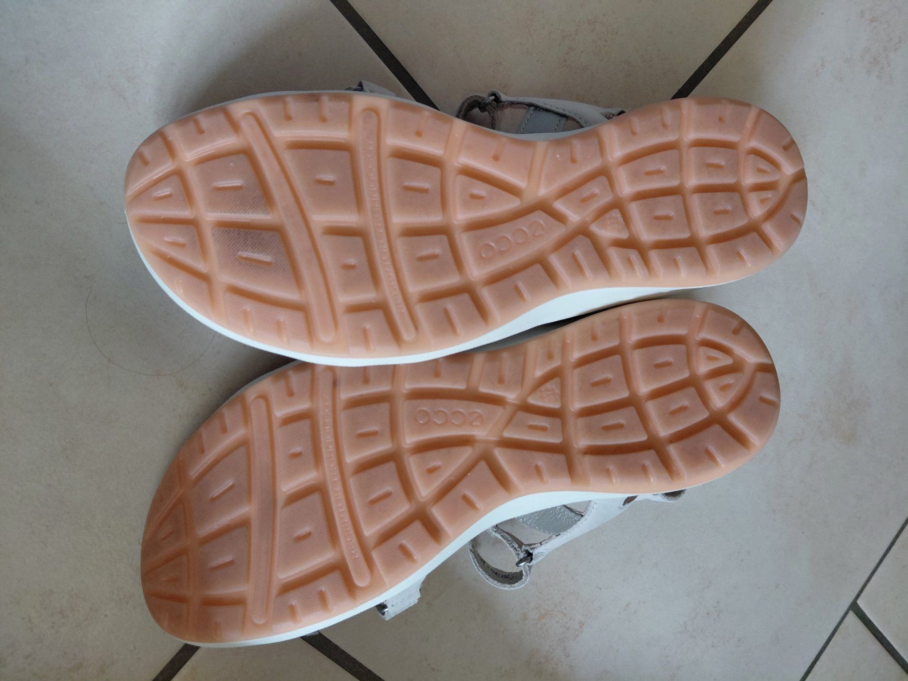 Ecco Scarpe da donna: Ecco Sandalen – Nuovo (secondo la descrizione) da Worb venduto da Antoinette22 1
