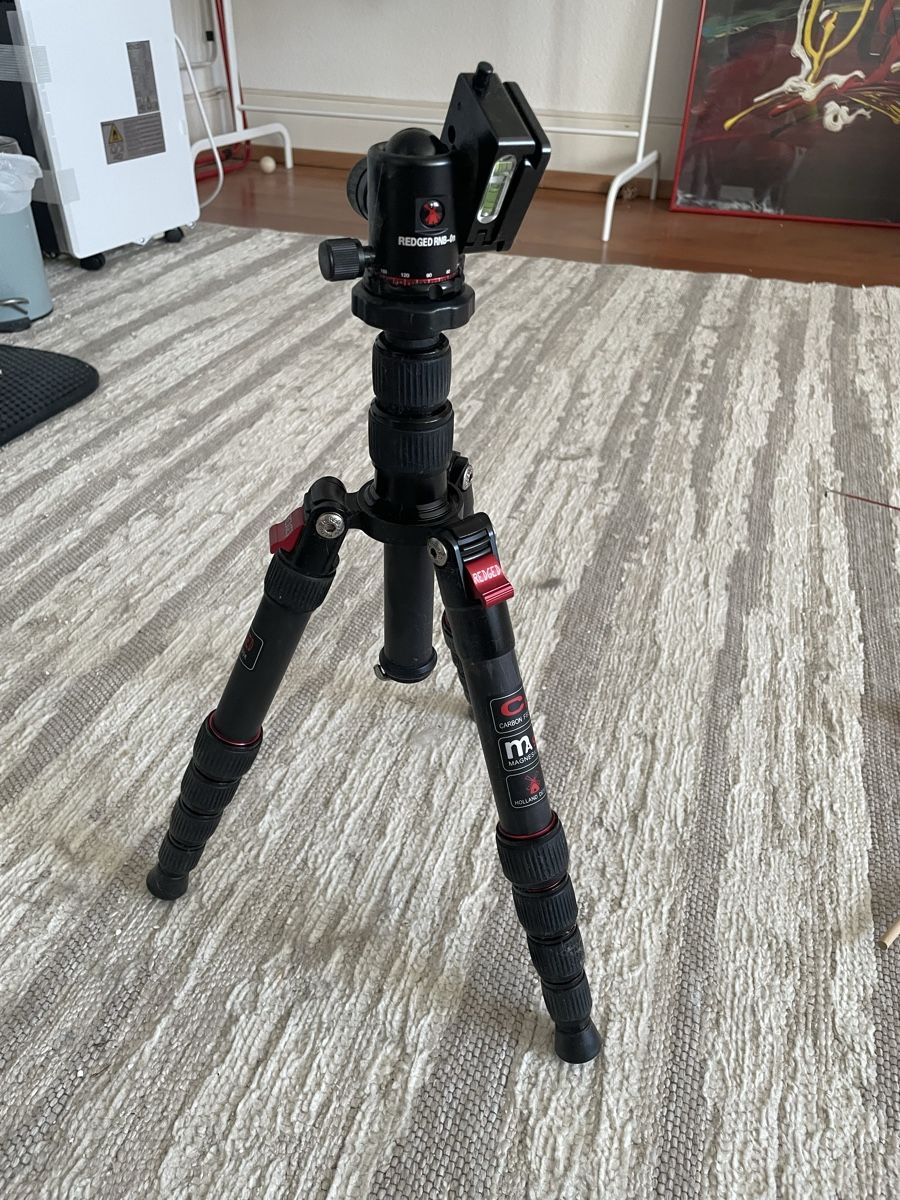Treppiedi & Teste: Stativ Kugelkopf Redged Foto – Usato da Basel venduto da sshhaahheedd