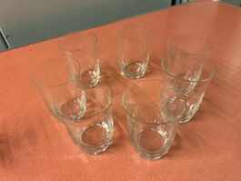 Edle Vintage Wassergläser, 7 Stück,mit zartem Muster geätzt