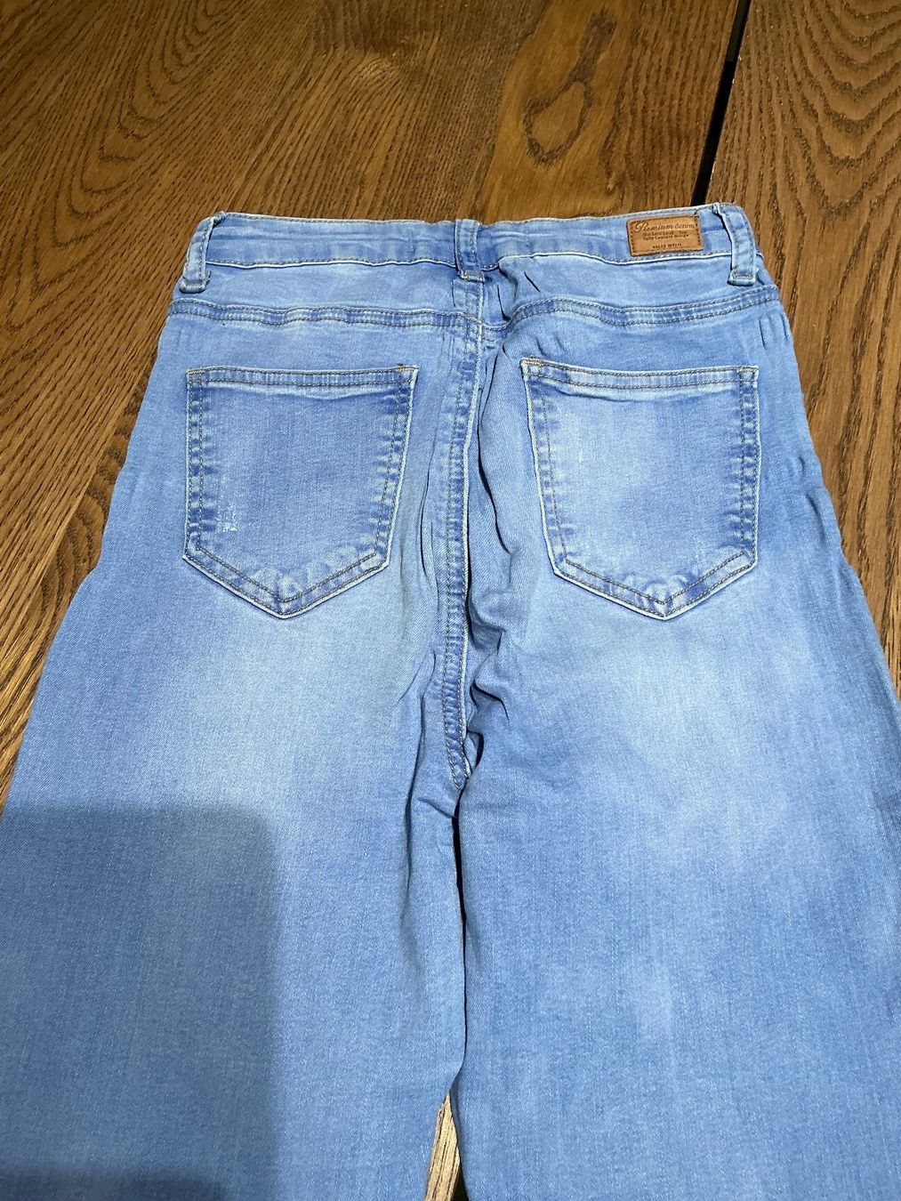 Jeans: Trendige Damen Jeans hellblau Gr. 38 – Usato da Würenlos venduto da Tina48