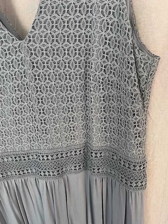Kleider: Langes Kleid von H&M – Gebraucht aus Tumegl/Tomils von tiger358 1