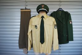 Alte grün beige Uniform Hamburg aus 1979
