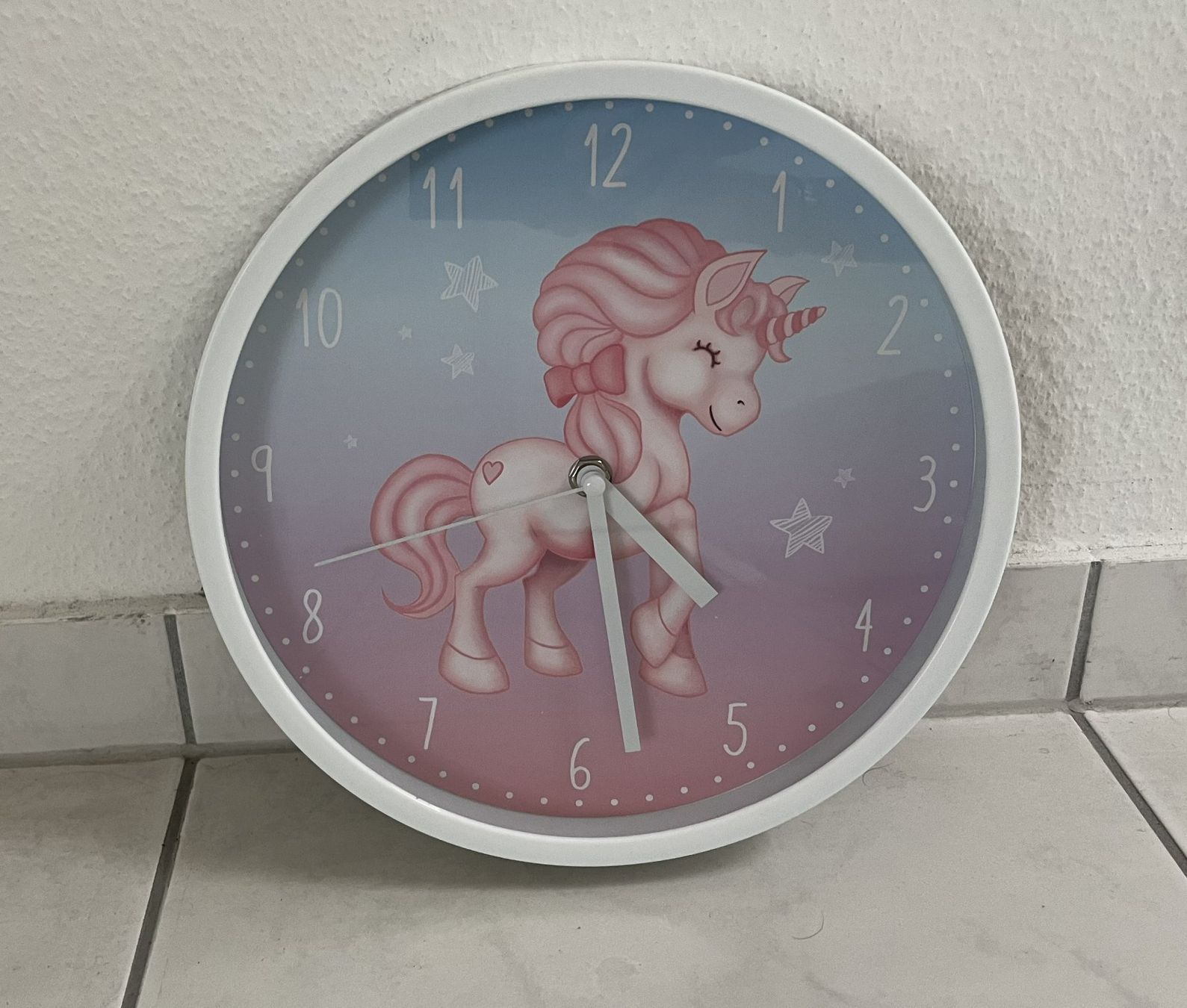 Orologi da terra & Orologi da parete: Wanduhr mit Einhorn Motiv – Usato da Muttenz venduto da Juvenile33