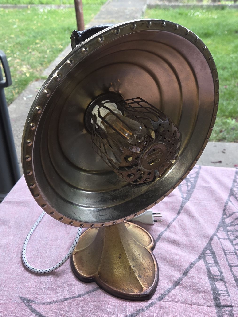 Lampade: Tischlampe – Usato da Däniken SO venduto da sugar-honey-pie