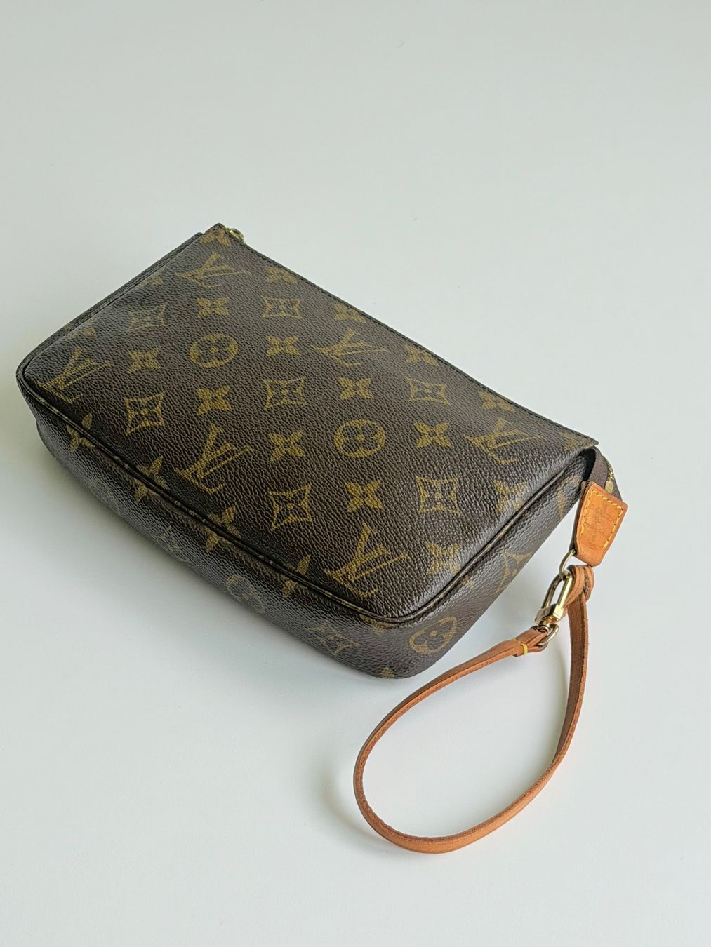 Louis Vuitton Borse da donna: Louis Vuitton Pochette Accessoires – Usato da Reinach AG venduto da gab_8s7m 2