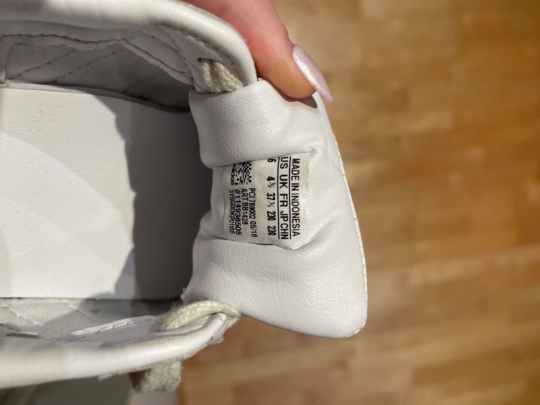 Adidas Chaussures femmes: Sneaker – D'occasion à Pfäffikon ZH par JanineZ98 2