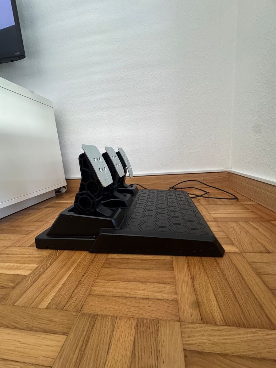 Systèmes de contrôle: Thrustmaster T3PM Pedals – D'occasion à Adligenswil par Powershot4 2