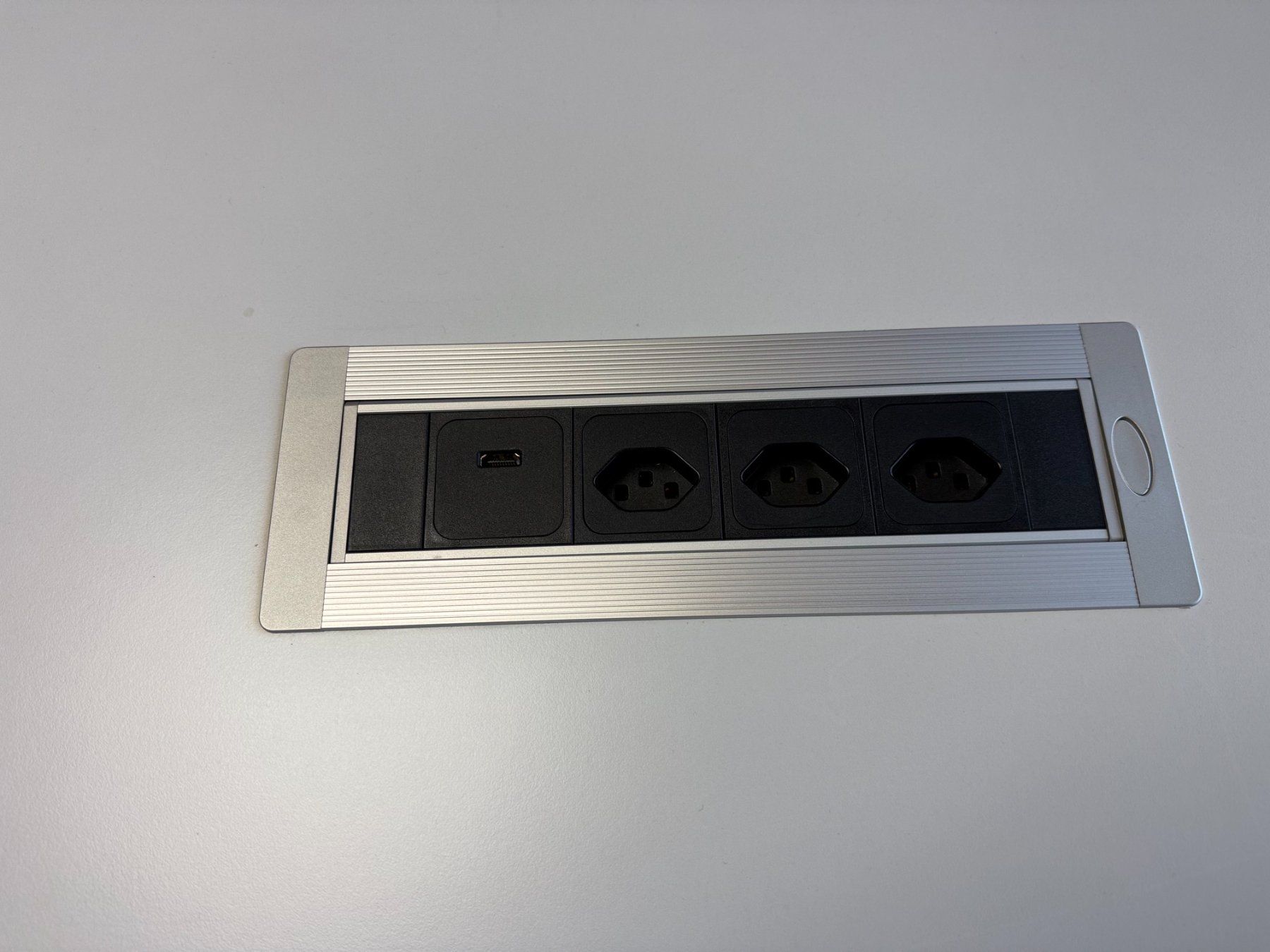 Tavoli: Konferenztisch 160 x 320, Steelcase – Usato da Aesch BL venduto da mas_zjs8 3