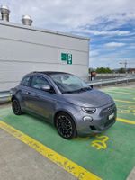 FIAT 500 Elektro "La Prima" praktisch neu