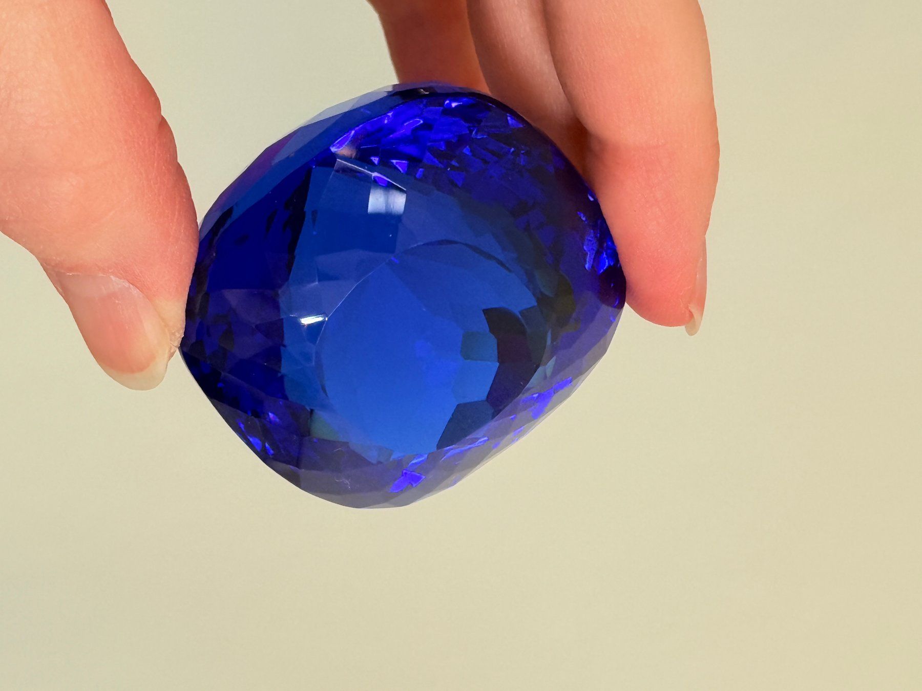 Pietre preziose: 495.45 CT Certified Beautiful Large Gemstone – Nuovo e nell'imballaggio originale da Genève venduto da AWWA 8