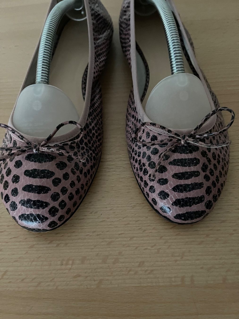 Navyboot Scarpe da donna: NAVYBOOT 40 /NP165CHF Loafers Balerinas Slipper Leder Python – Nuovo (secondo la descrizione) da Kölliken venduto da Prscoo 2