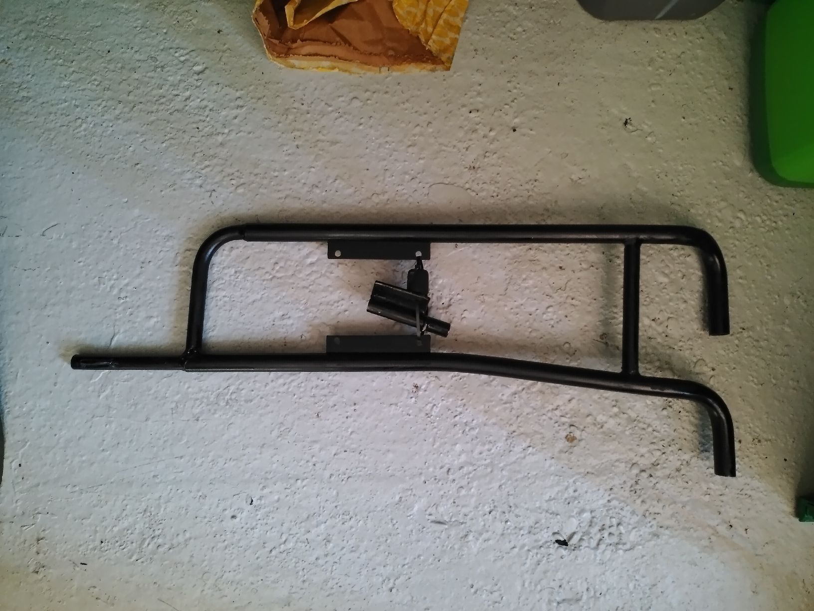 Wandhalterungen: Reserveradhalter Bügel Willys Jeep Kaiser Jeep Oltimer – Gebraucht aus Kleindöttingen von mat_5zw9