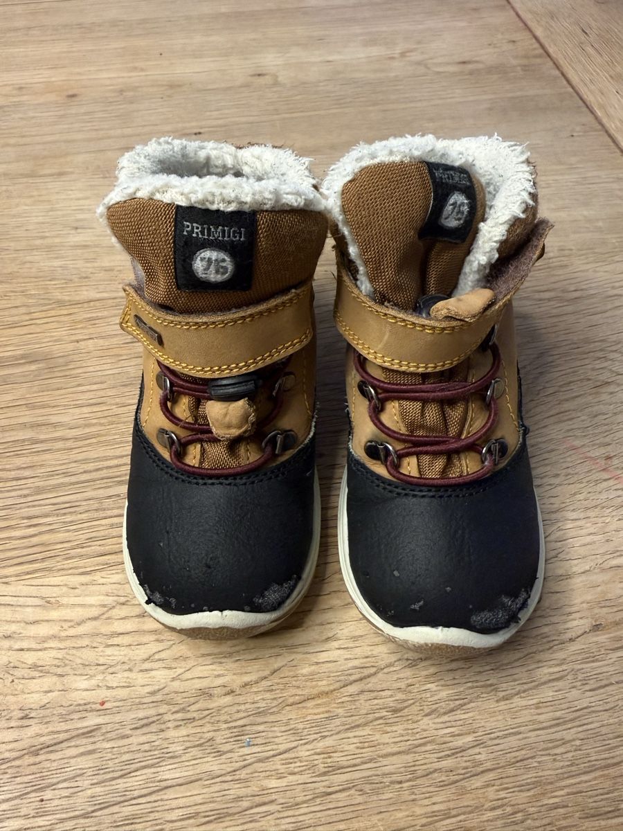 Primigi Schuhe für Mädchen: Primigi Winterstiefel – Gebraucht aus Dällikon von vis_cvd5