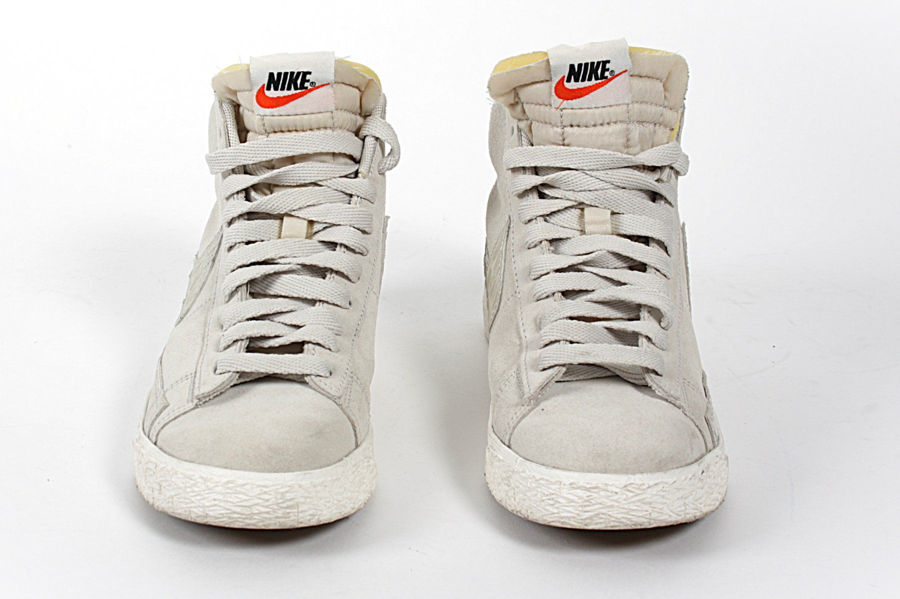 Nike Chaussures hommes: NIKE Graue Schuhe – D'occasion à Zollikofen par Restwert_Zollikofen