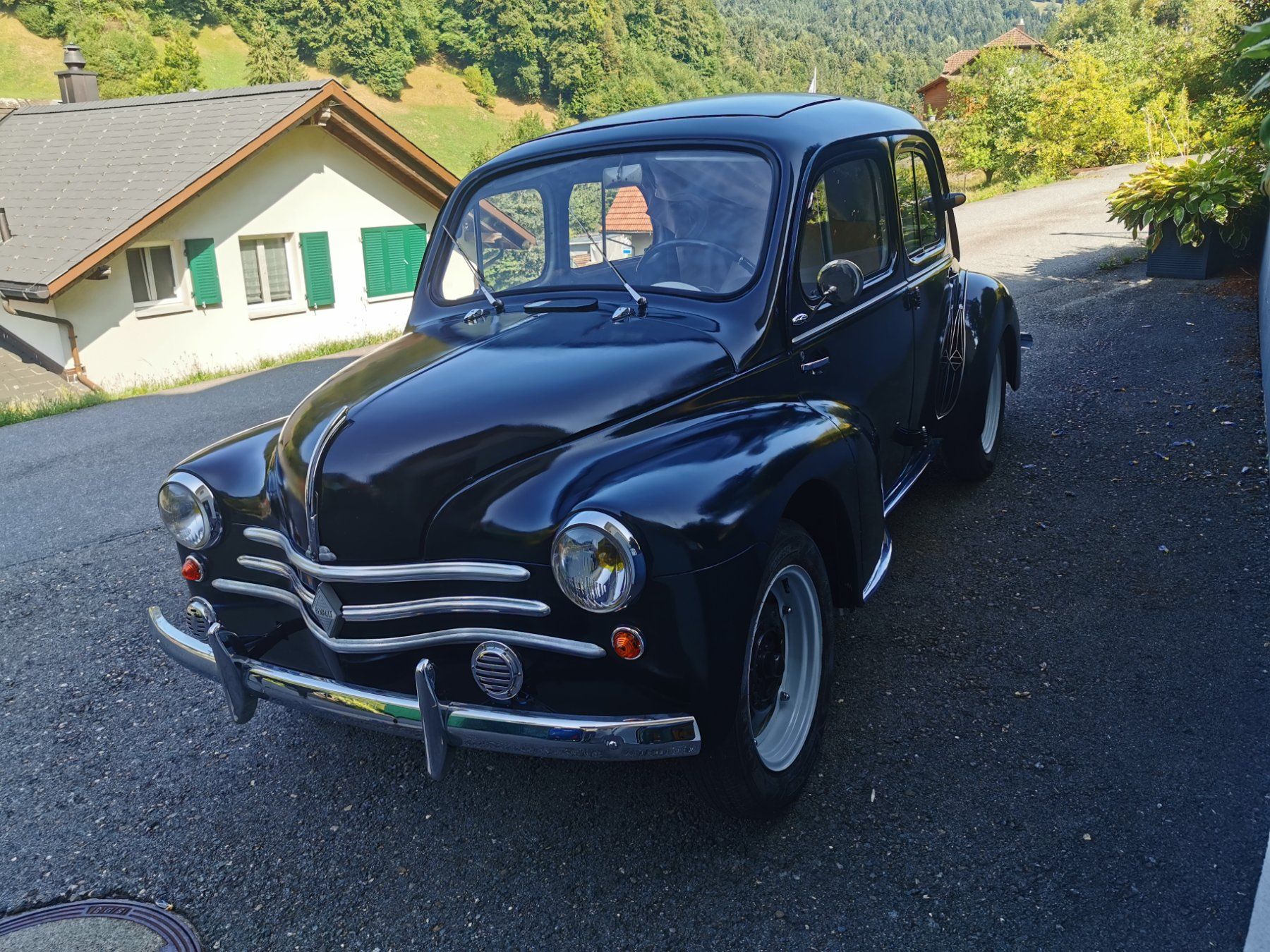 Renault Automobili: Renault Heck 4cv Cremschnitte – Usato da Vorderthal venduto da josemaec