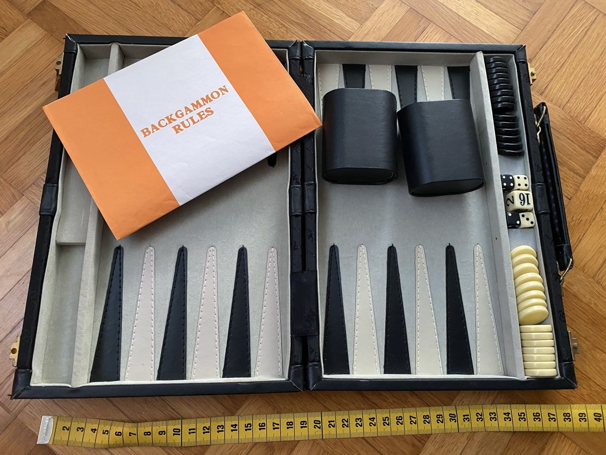 Giochi: Backgammon Spiel Set im edlen Koffer mit Würfeln – Usato da Volketswil venduto da Ahot 1