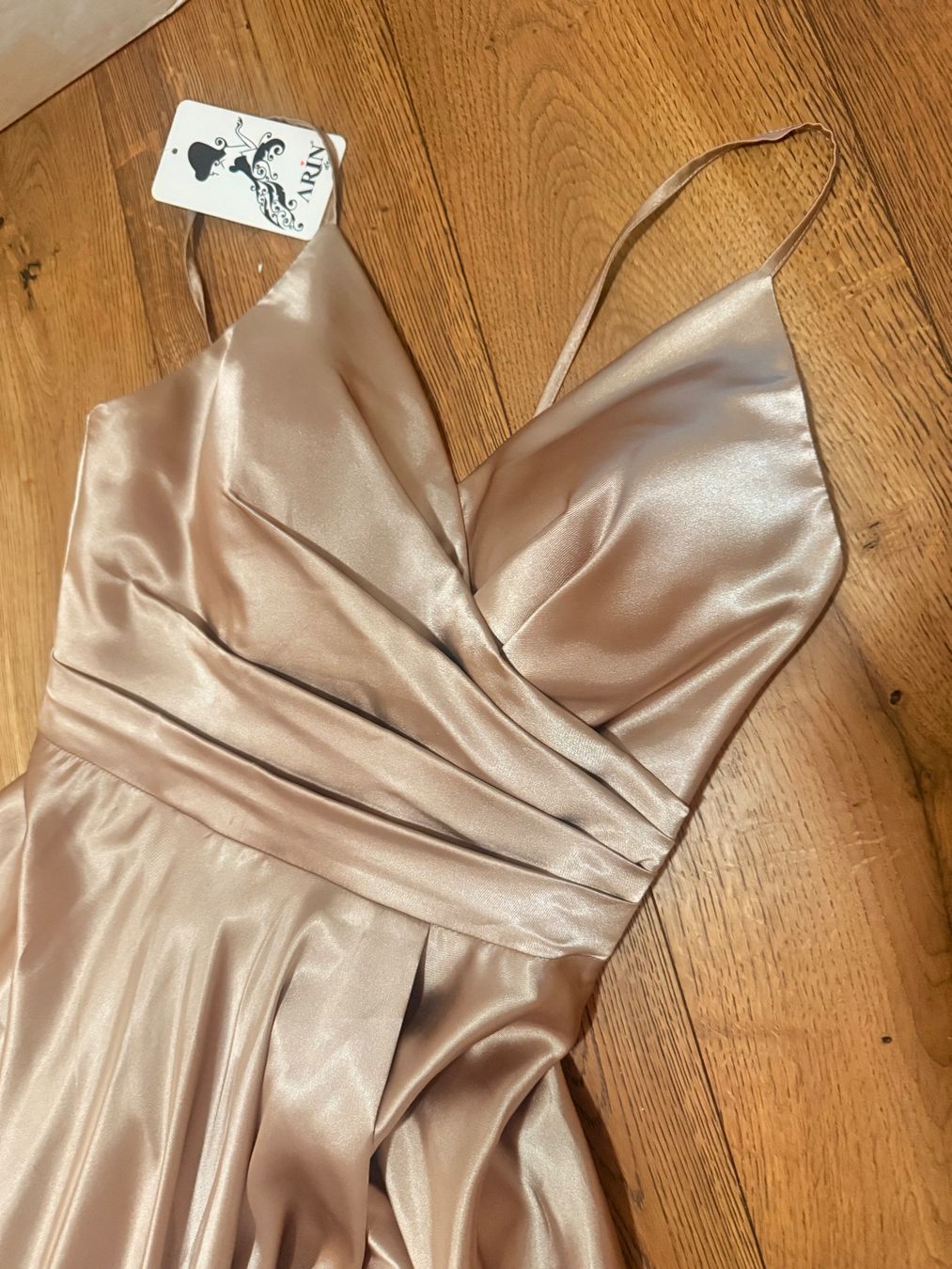 Kleider: Abendkleid  NEU Grösse M – Neu (gemäss Beschreibung) aus Hittnau von Mojitomanda 1