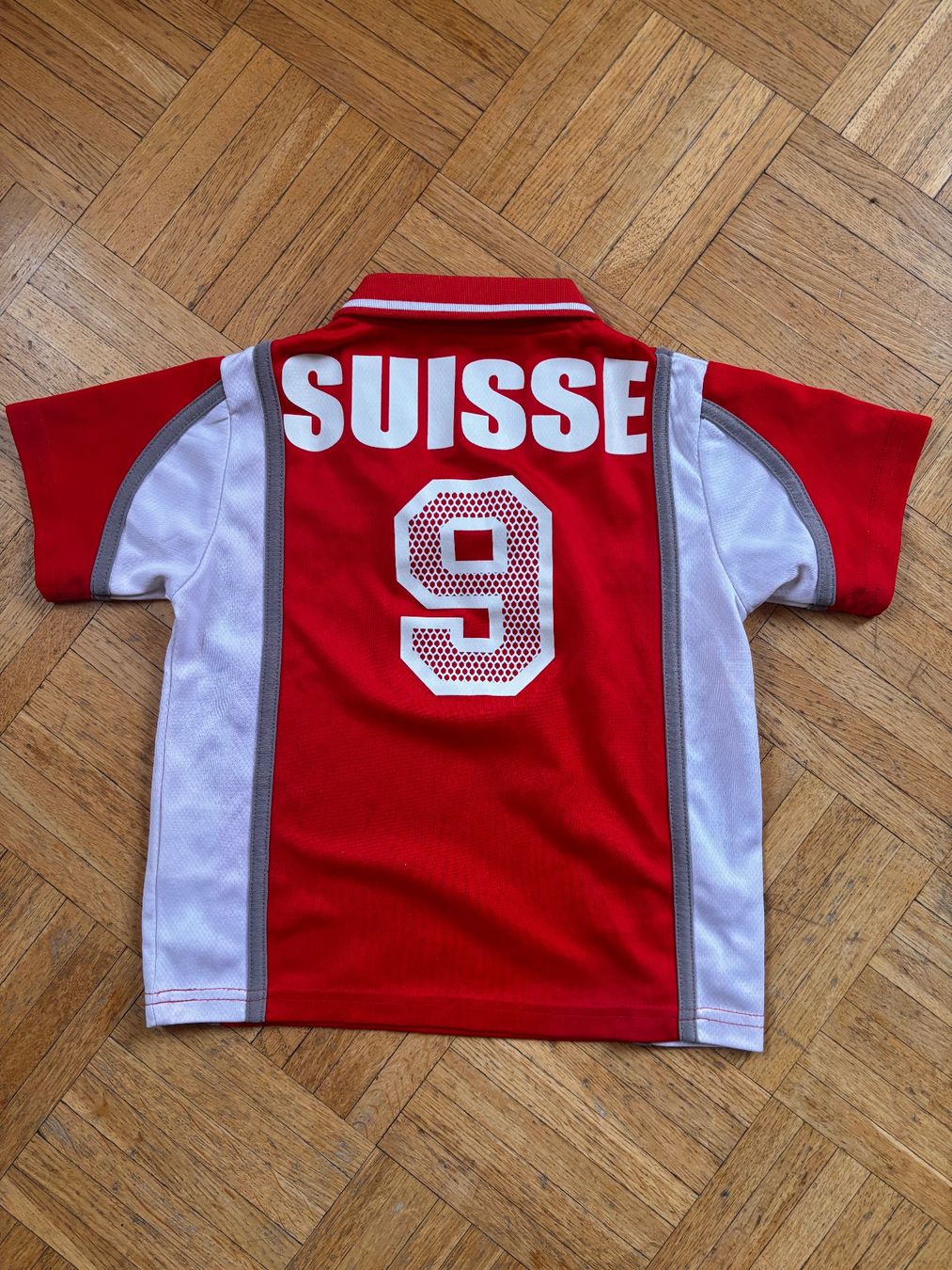T-shirt: Maillot Euro 2008 taille 110 – Usato da Lausanne venduto da mel2dreams