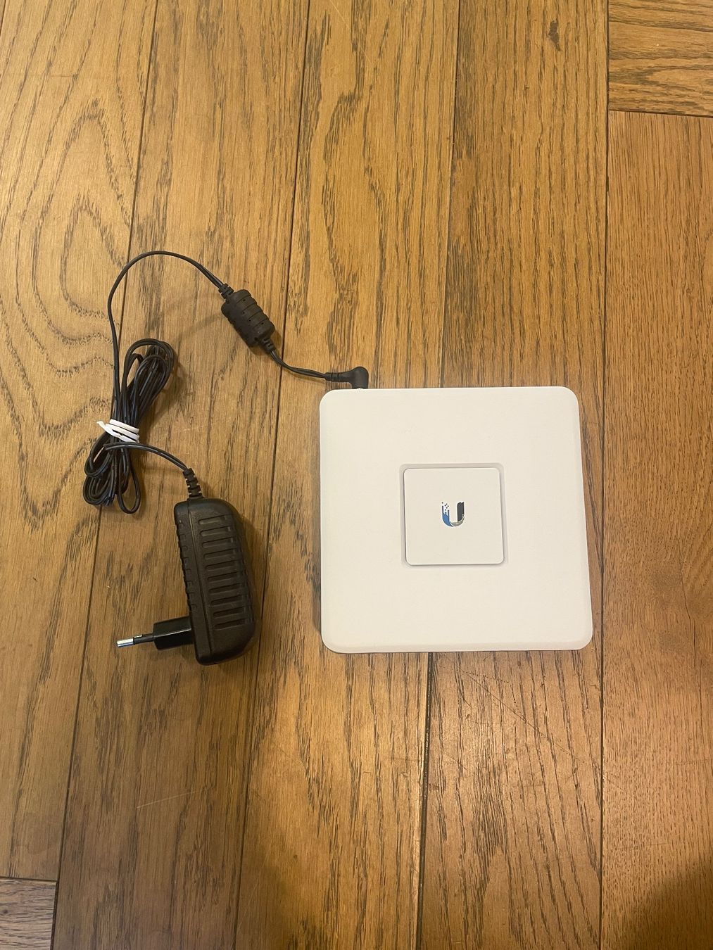 Firewall: Ubiquiti UniFi Sécurity Gateway – Usato da Sion venduto da Bang-OlufsenSion 4