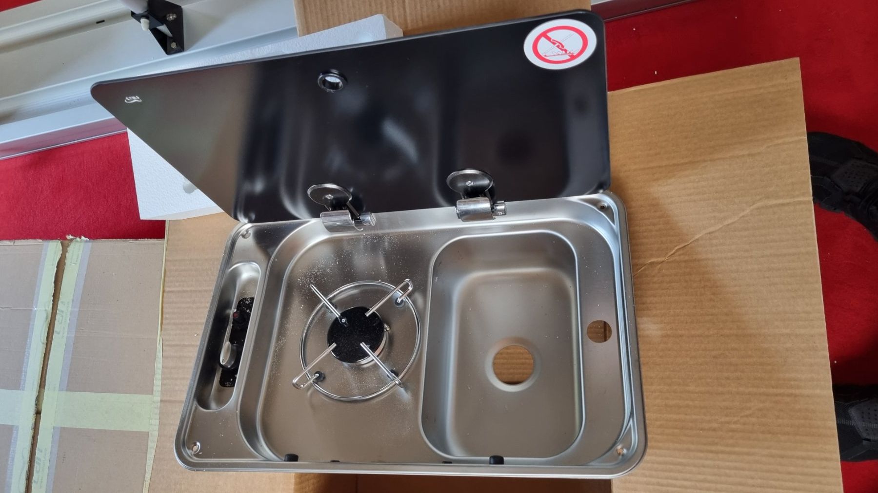Lavabi & lavandini: Camping Kocher mit Spülbecken – Usato da Fürigen venduto da Bucheli59 1