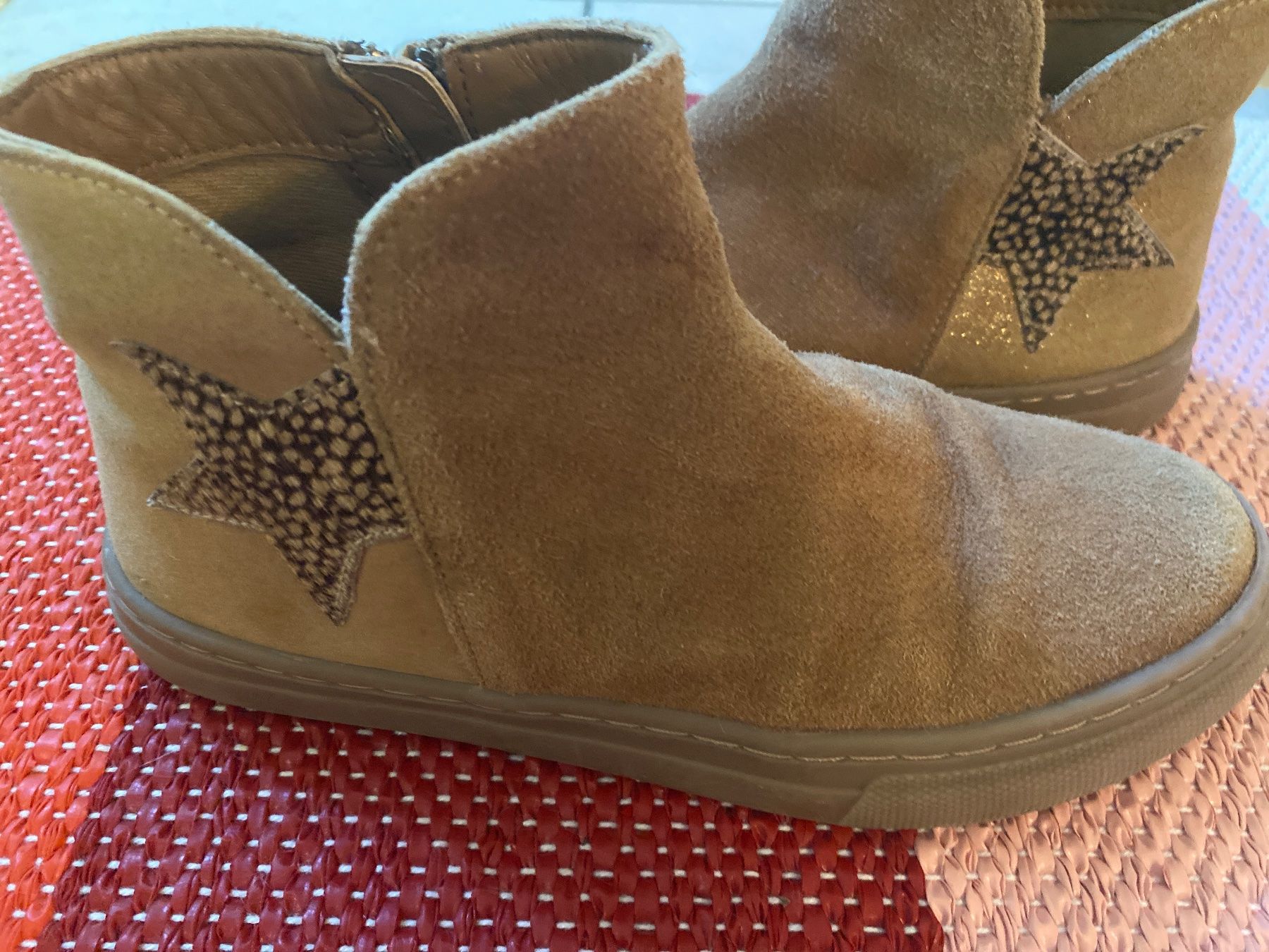 Schuhe für Jungen: Wildlederschuhe 36 – Gebraucht aus Schaffhausen von Choliday 1