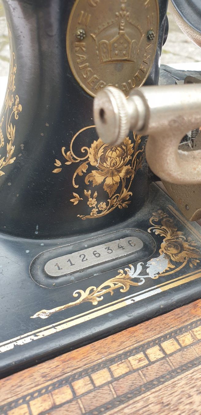 Pfaff Machines à coudre: Ancienne machine PFAFF manuelle – D'occasion à Lausanne par lae_c5zc 5