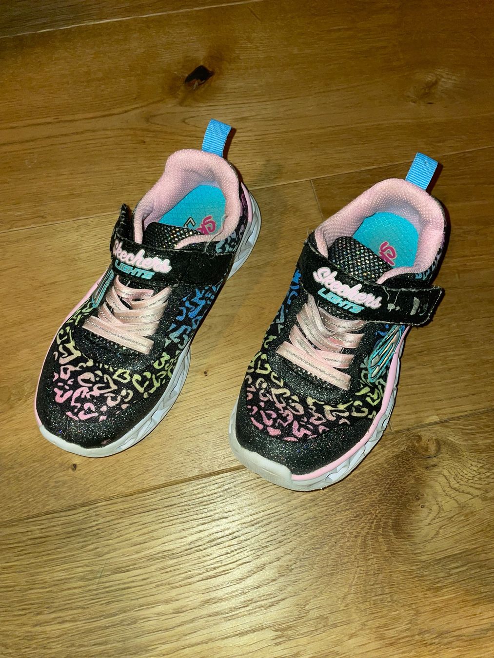 Skechers Scarpe per ragazze: Skechers Mädchen – Usato da Fislisbach venduto da arse
