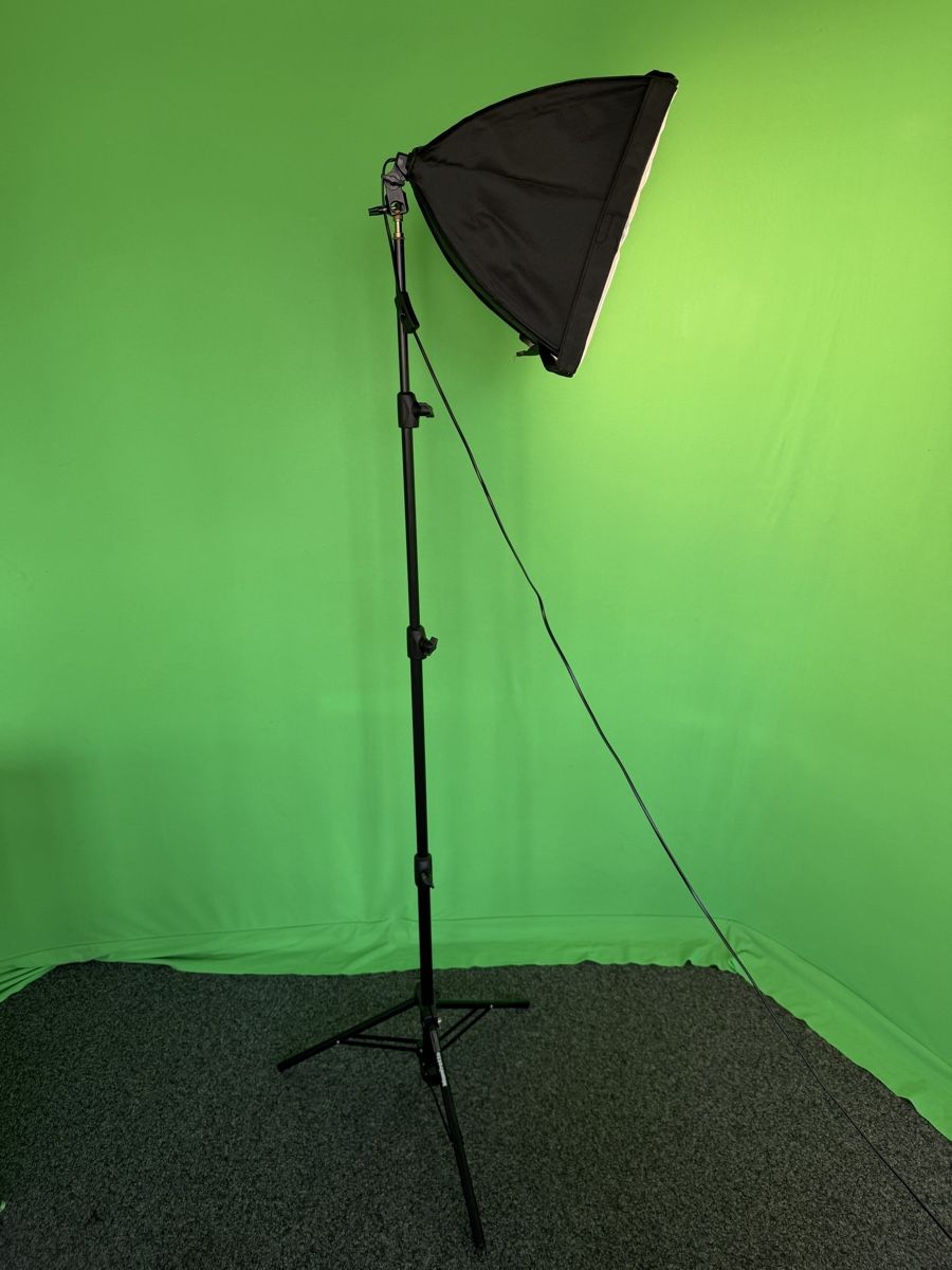 Labor & Dunkelkammer: Manfrotto 1051BAC Lampenstativ mit Softbox gebraucht – Gebraucht aus Nänikon von MircoPellegrino 1