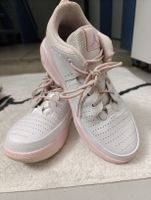 Jordan Turnschuhe Kinder Grösse 39 Rosé gebraucht