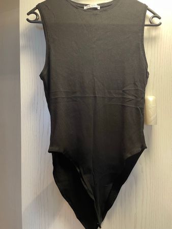 Zara Kurzarmbody L