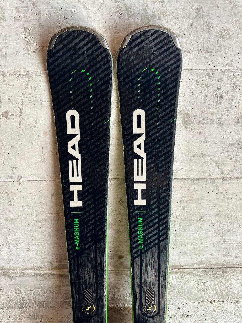 Head Skis: Head Supershape Ski 156CM – D'occasion à Emmenbrücke par karkarkar 1