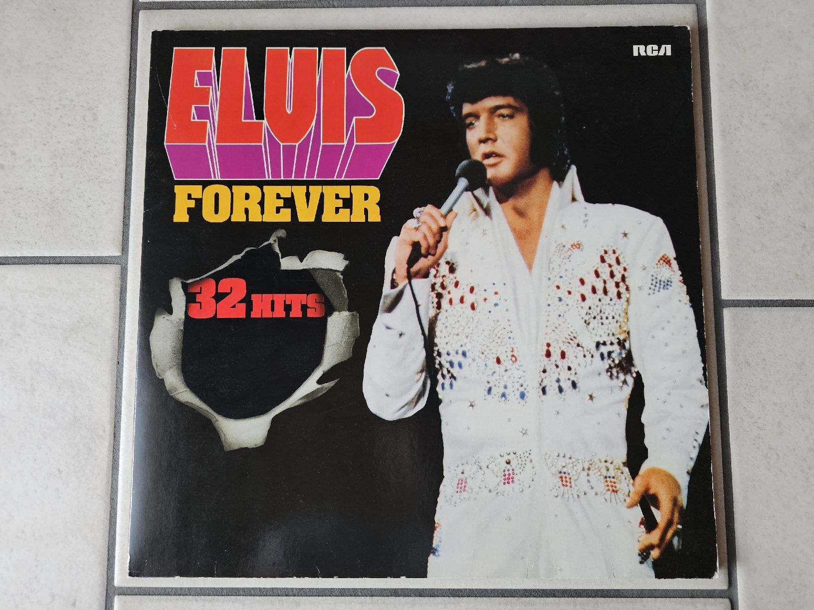 Dischi in vinile: Elvis  -  Forever  (32 Hits)  /  LP – Usato da Schneisingen venduto da backstore24