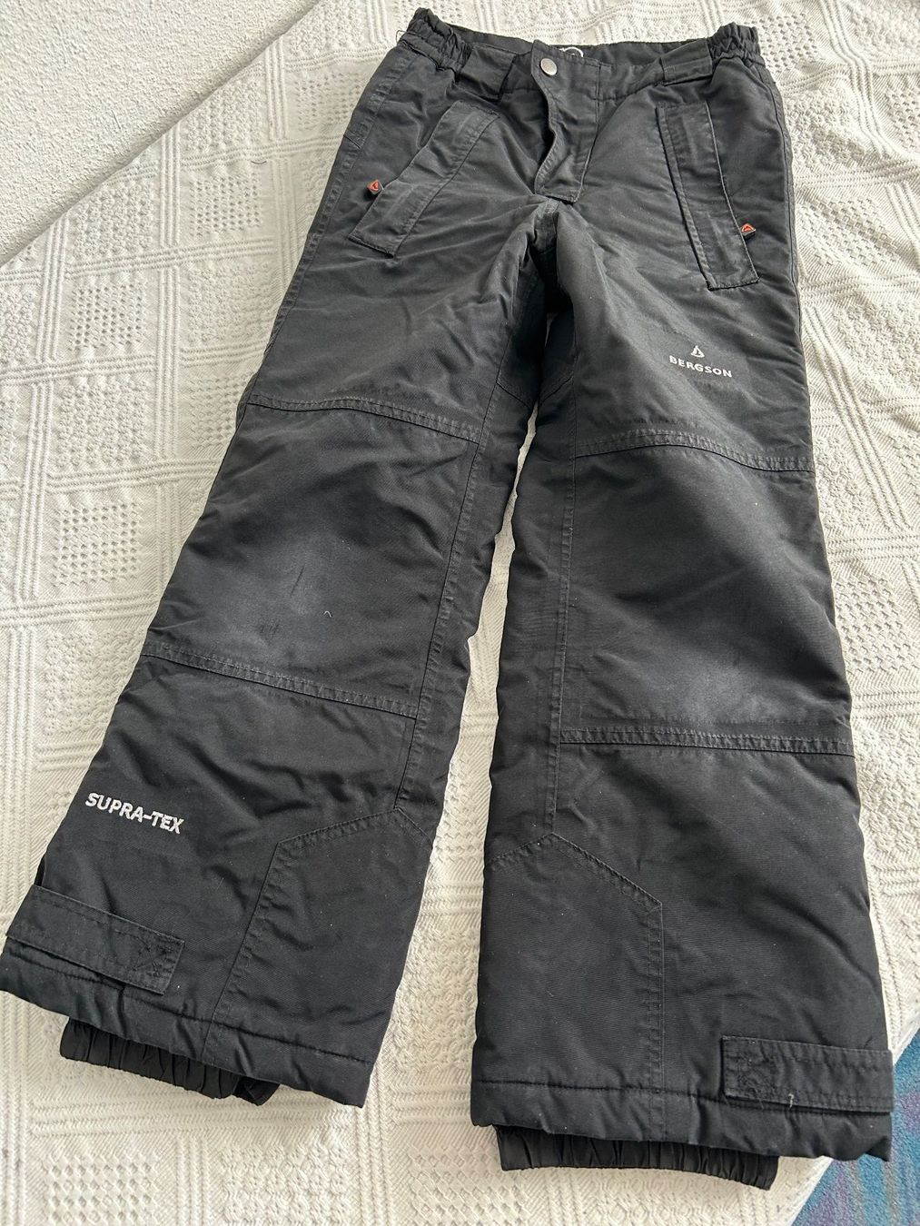 Pantaloni: Skihose gr. 140 vom bergson – Nuovo (secondo la descrizione) da Wädenswil venduto da jotijo