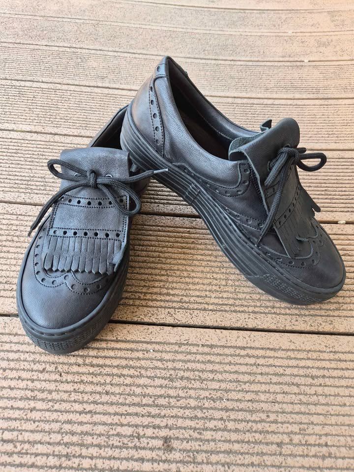 Damenschuhe: Chaussures – Neu und originalverpackt aus Agiez von chouchanelle 7