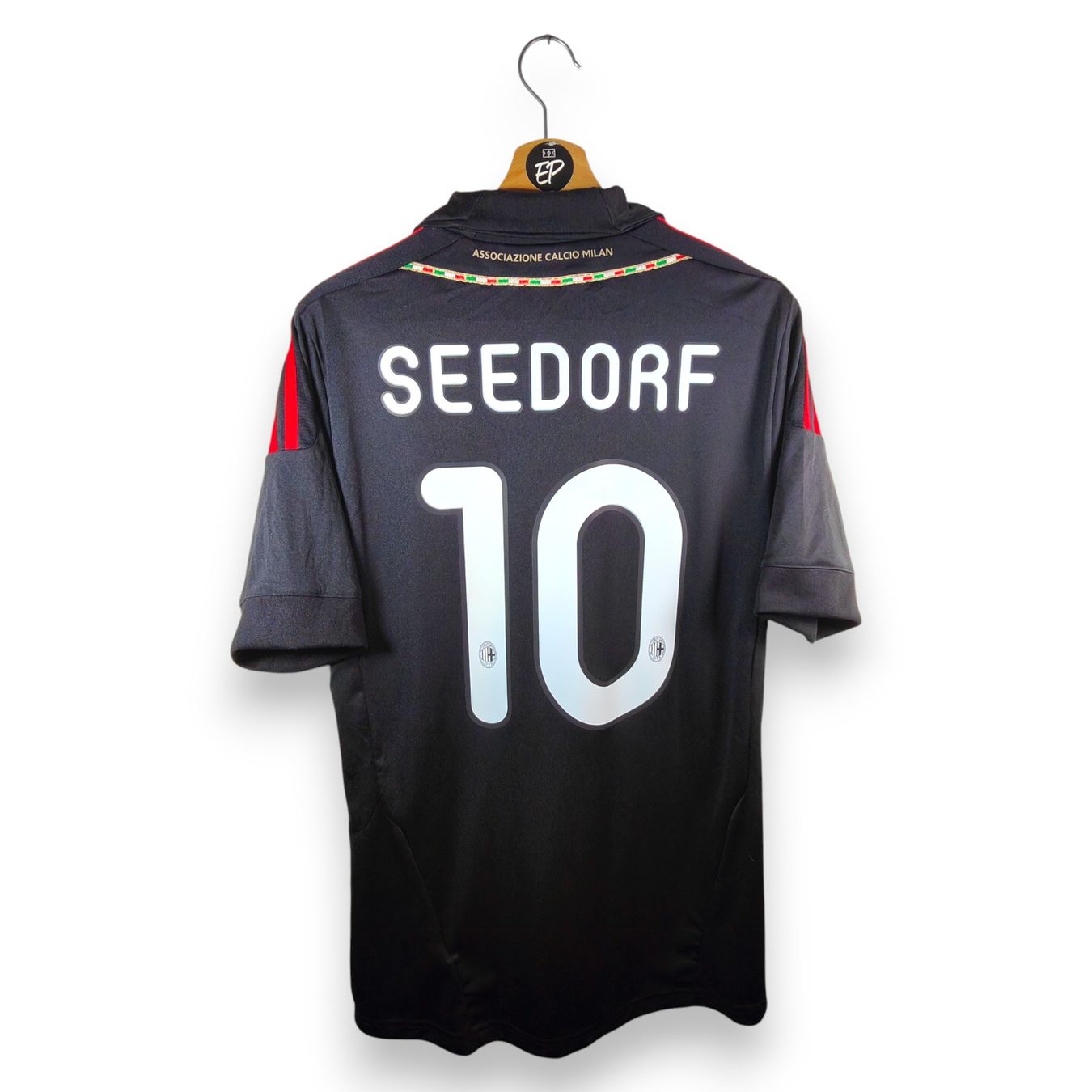 Adidas Canottiere & Pantaloni: Original 2011-12 AC Milan Third Trikot Seedorf – Usato da Martigny venduto da eternalpitch