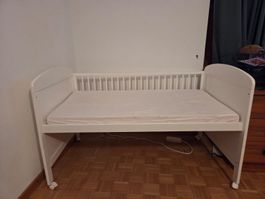 Kinderbett weiss mit Matratze gebraucht