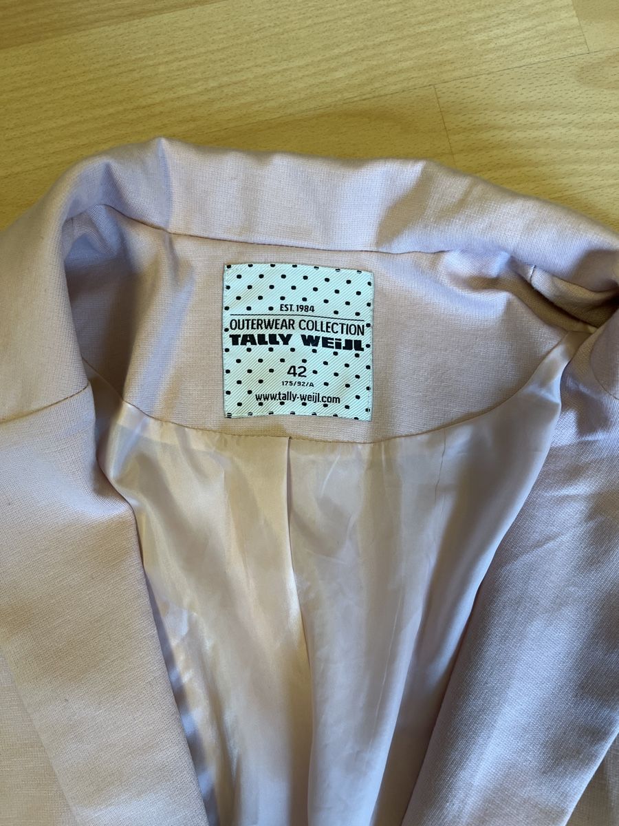 Giacche: Eleganter Blazer rosa Gr. 42 – Nuovo (secondo la descrizione) da Thun venduto da Golden-Gate 1