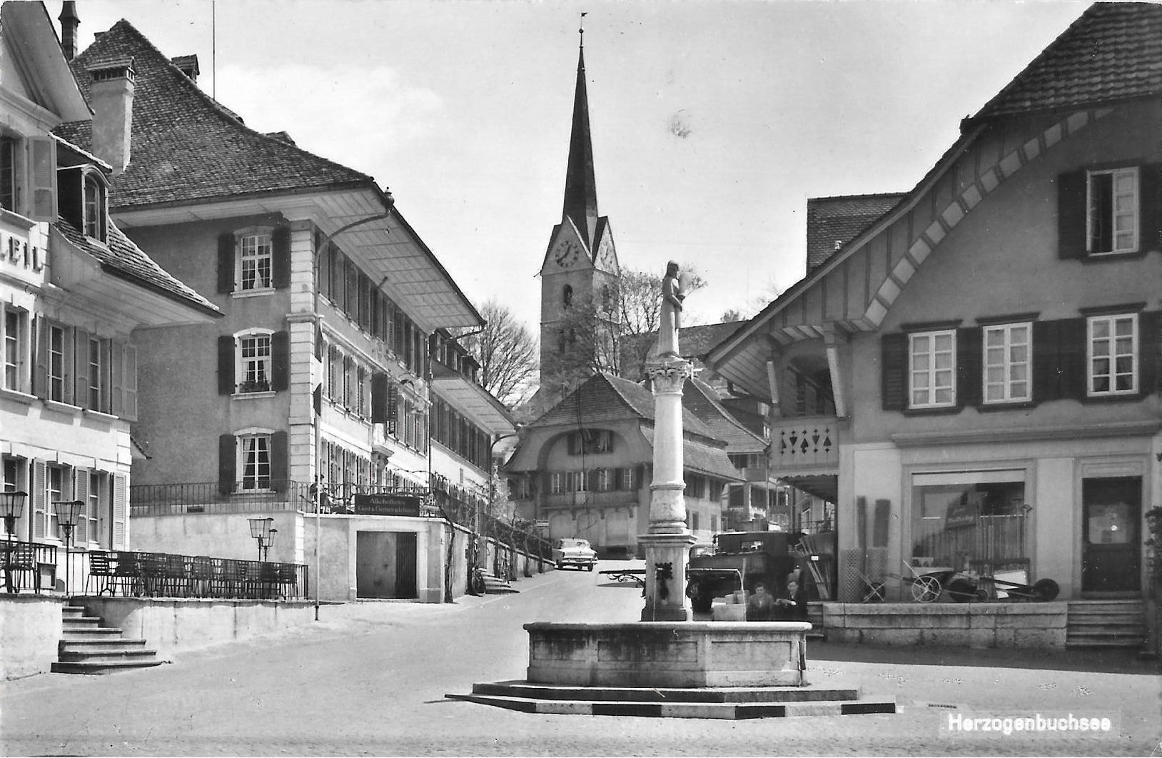 Cartoline postali: Herzogenbuchsee Dorfplatz – Usato da Olten venduto da clotaldi