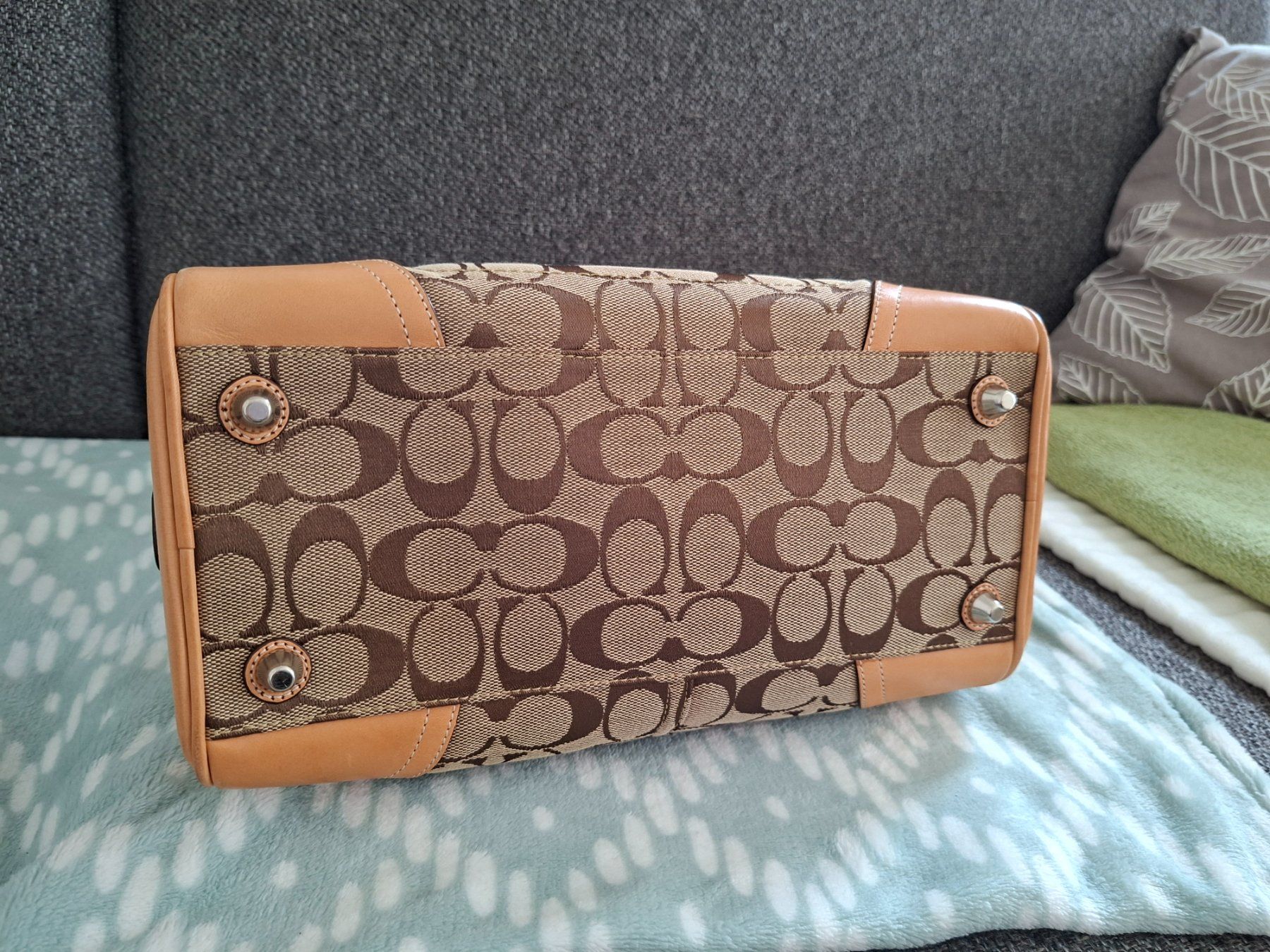 Coach Taschen für Damen: Coach signature Hand Bag /Tasche!! – Gebraucht aus Goldach von mamakotzi 4