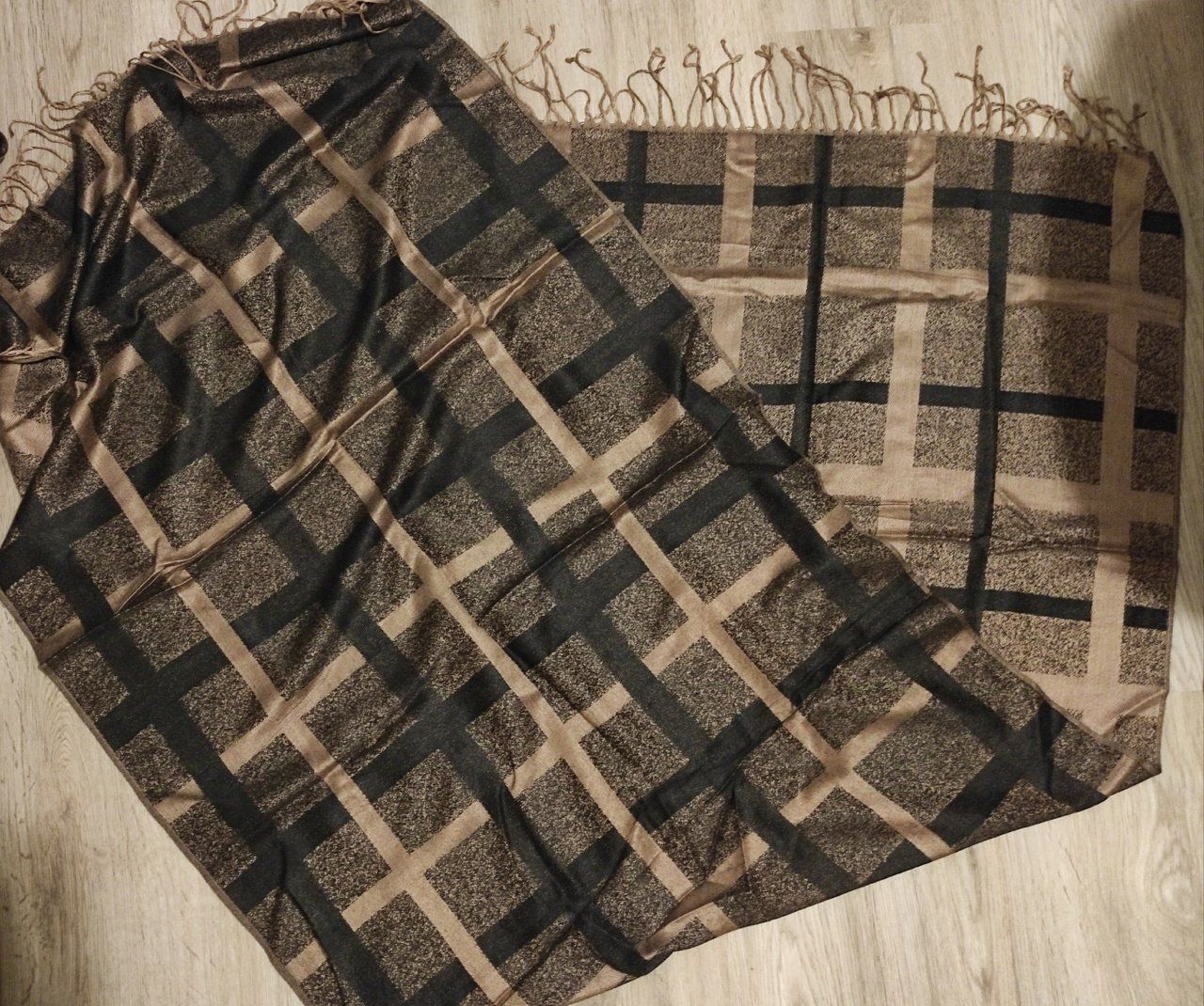 Foulard & Sciarpe: Écharpe à carreaux marron – Nuovo (secondo la descrizione) da Renens VD venduto da cla_7zv5 2