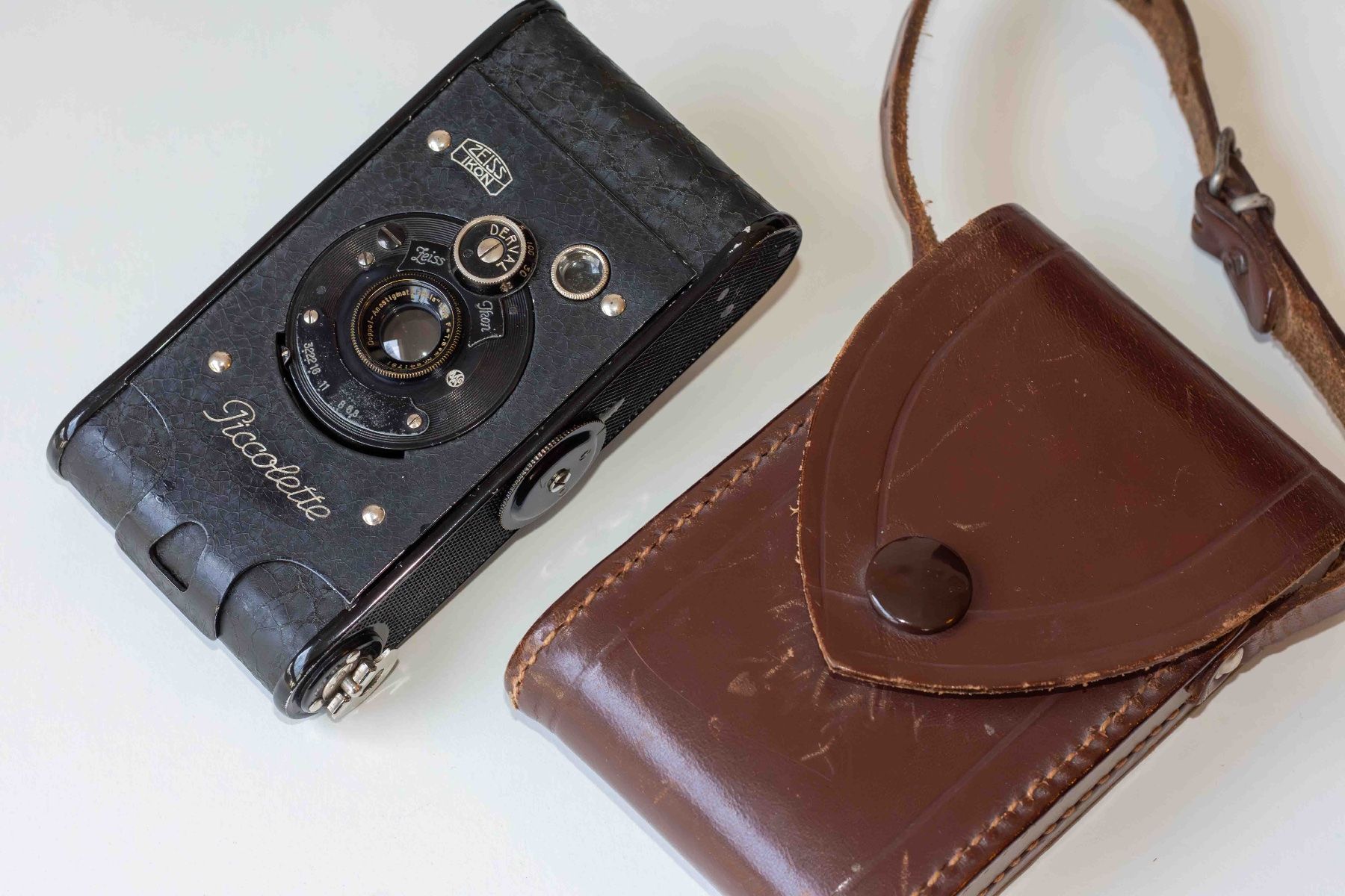 Fotocamera: Zeiss Ikon Piccolette Mittelformatkamera – Usato da Schwerzenbach venduto da floridan 4