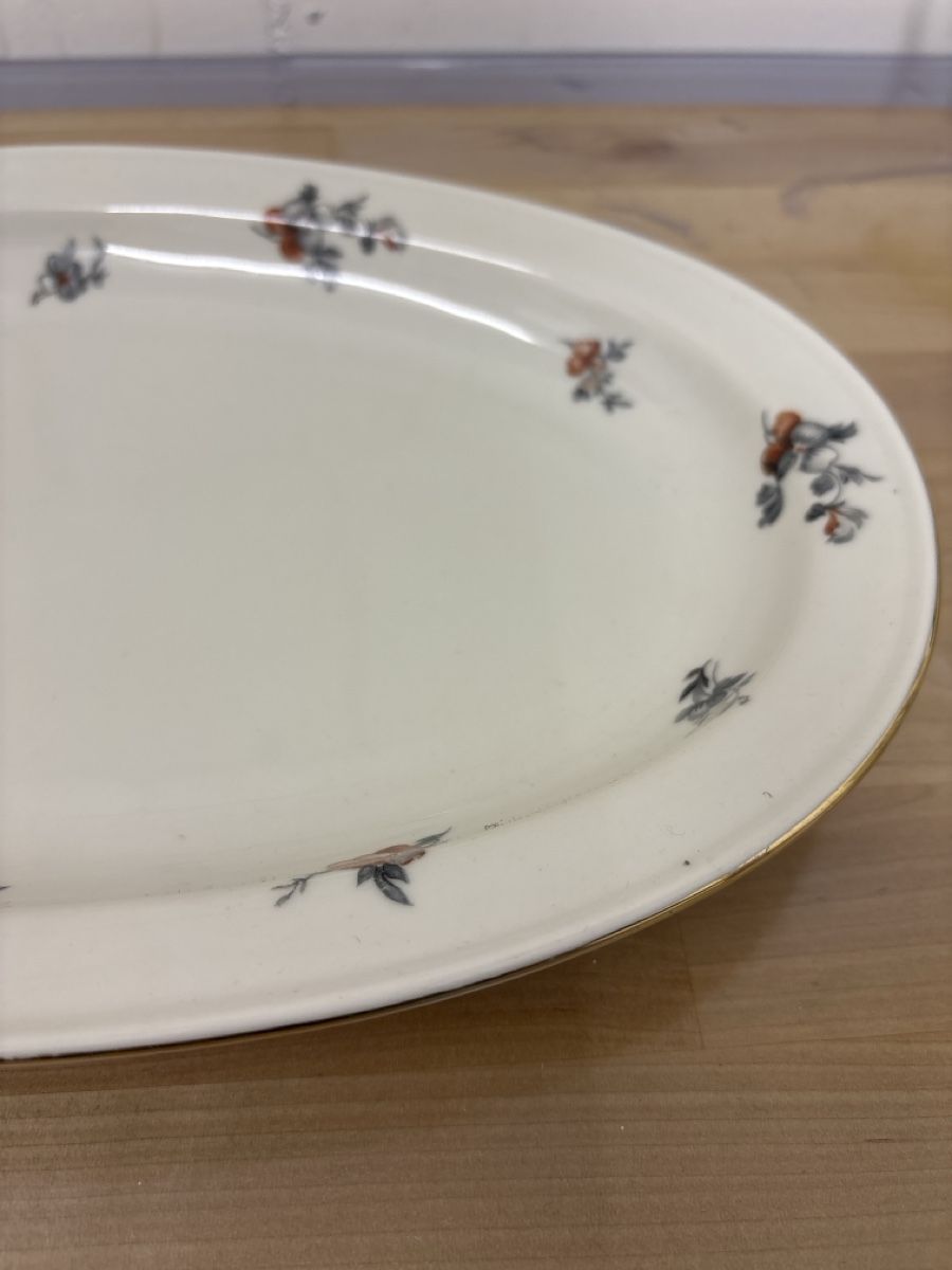 Piatti di portata: Schöne Servierplatte mit Blumenmuster, Langenthal Suisse – Usato da Adliswil venduto da ninotschka7 1