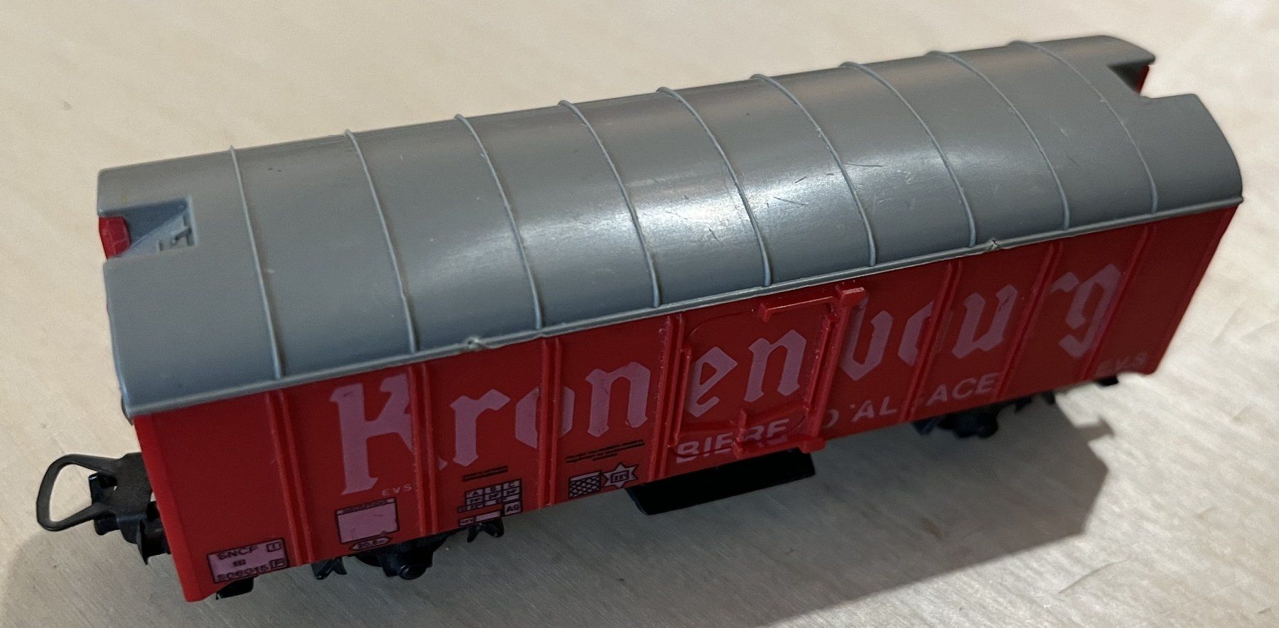 Jouef Modellini di ferrovie: Jouef Wagon couvert Kronenbourg – Usato da SION venduto da Patrick1950 1